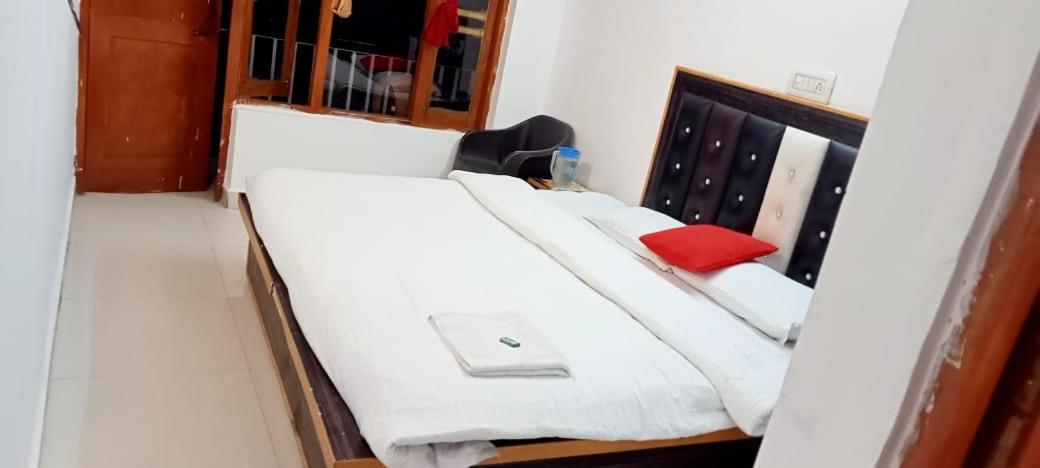Sandeep Home Stay McLeod Ganj Bagian luar foto